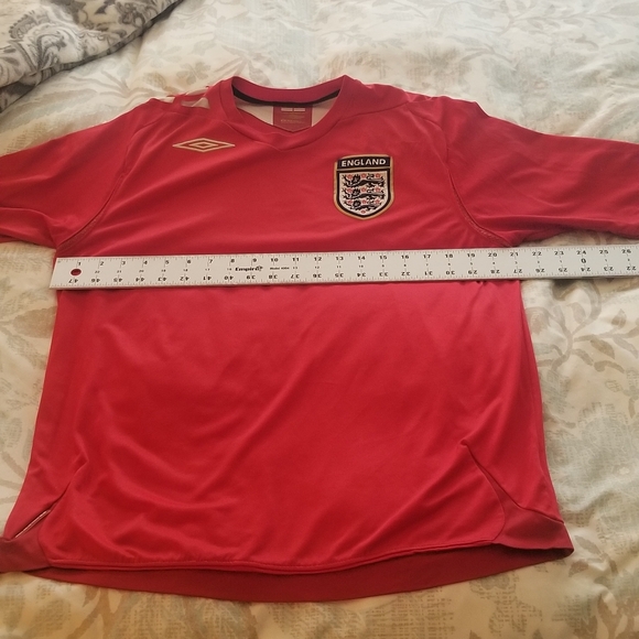 Umbro England 🏴󠁧󠁢󠁥󠁮󠁧󠁿 2006 Away Jersey (L) - Picture 12 of 16